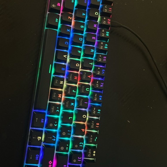 Used$95 Razer 60% Gaming Keyboard and a Logitech Wireless Gaming Mouse for sell. - Picture 3 of 3